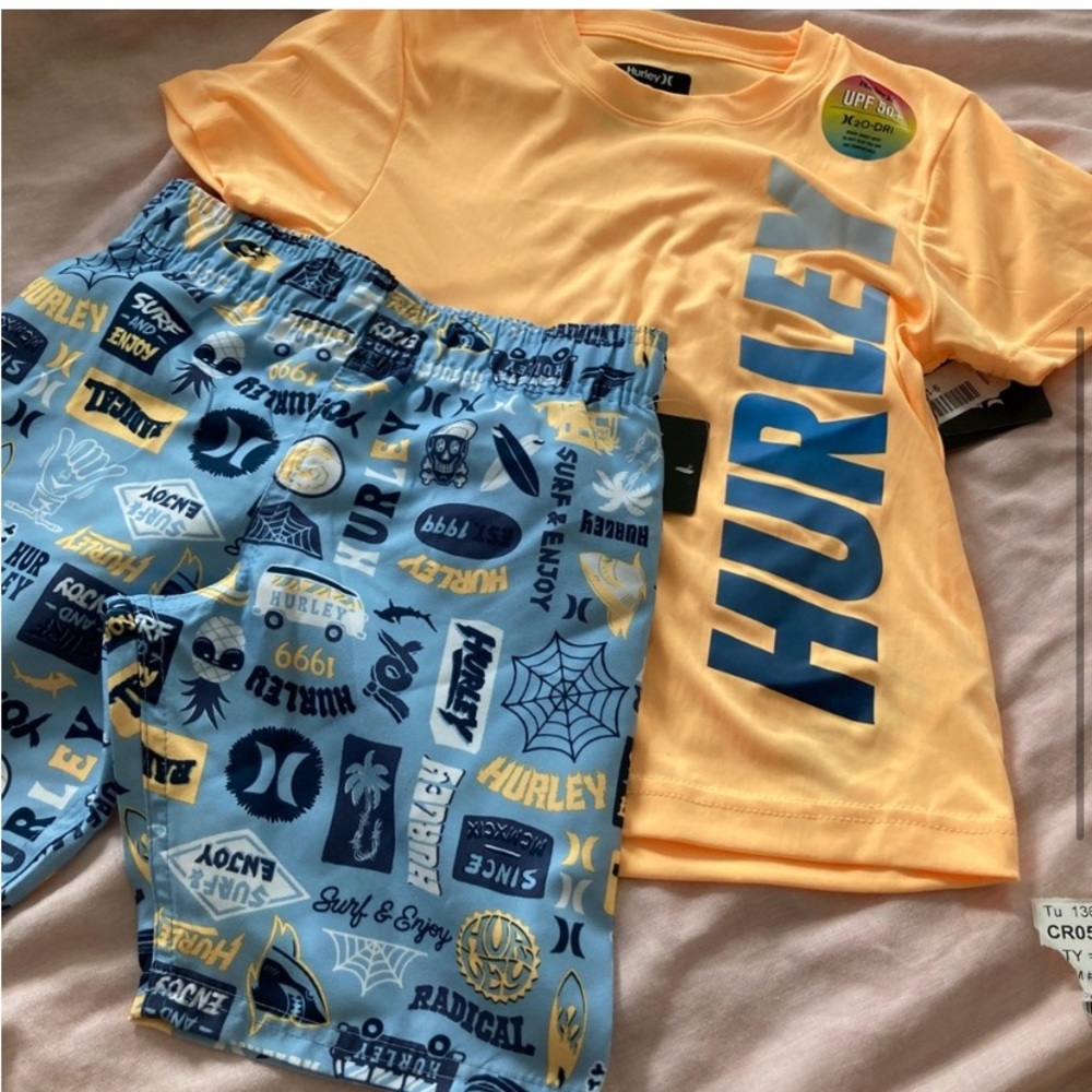 Hurley Active Boy Shorts set - Picture 4 of 8